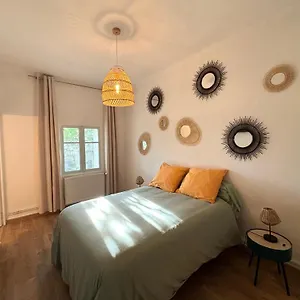  Apartment Avec Petit Jardin France